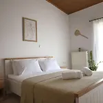 η μονοκατοικία της χαράς. Kalamaki (Corinthia)