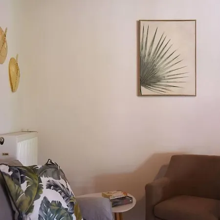 Βίλα η μονοκατοικία της χαράς. *